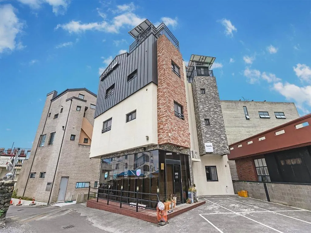 Jeju Eseutteuleya Pension 0*,  كوريا الجنوبية